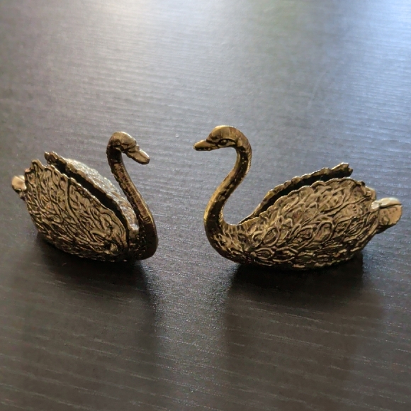 Gold Tone Other - Napkin Holder,Gold Figurine